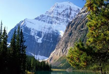 弗里克:阿劳霍和拉菲尼亚明天不上;不想说我得知补赛的反应.